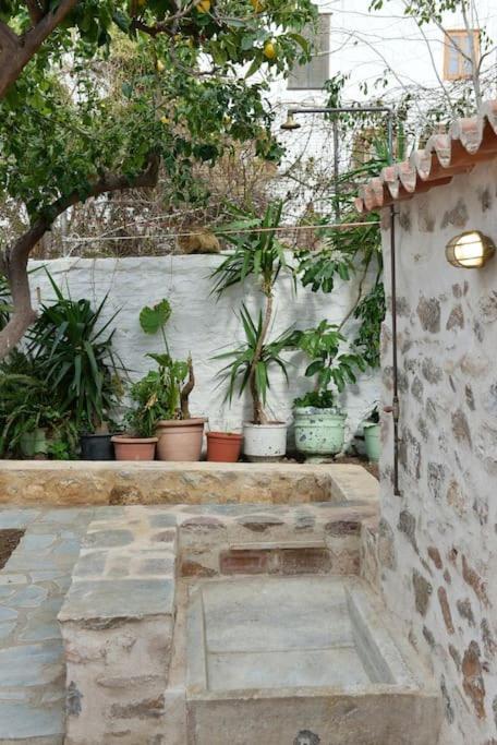 Sterna Apartment Hydra  Exterior foto